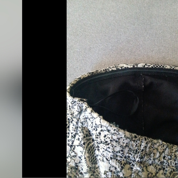 Ruffled lace Dynamite mini dress beige and black lace size 11 - Picture 9 of 13